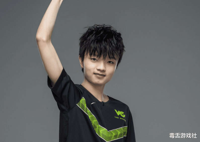 爱游戏体育-RNG不断突破！，哈兰德连续五场比赛得分超过晋级下一阶段再创辉煌时刻-爱游戏体育